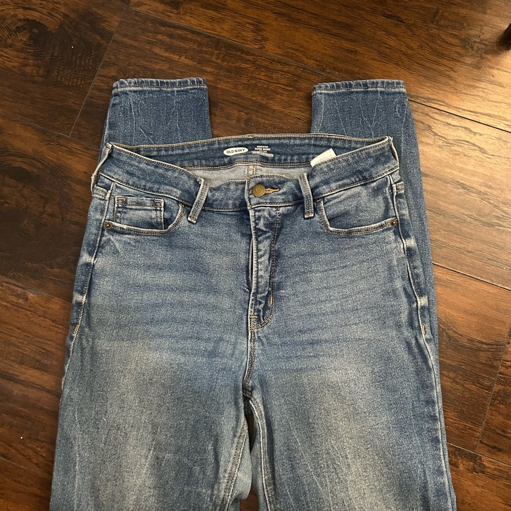 Old Navy Rockstar super Skinny Jeans with Vintage Fading